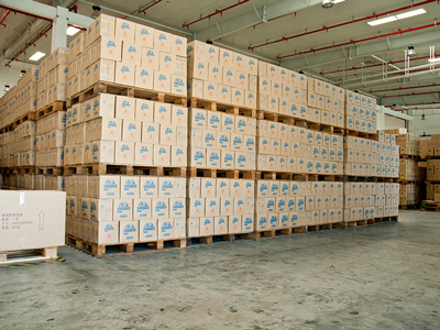 新的產(chǎn)品儲存間