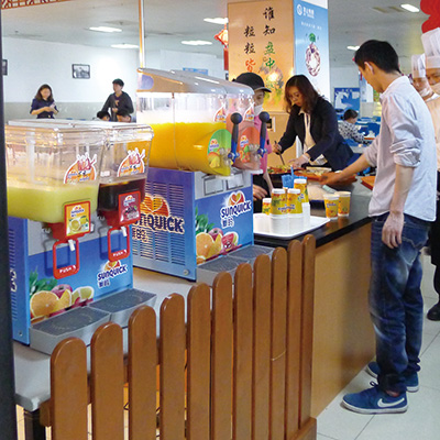 學(xué)校飲品售賣點