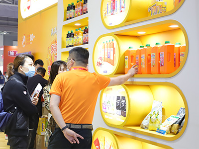 新的展會現(xiàn)場產(chǎn)品裝料間